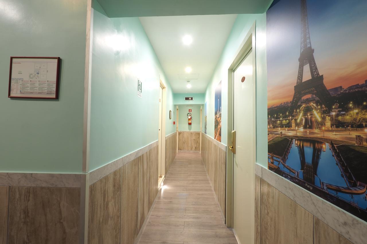 Alessandro Downtown & Bar Рим Экстерьер фото